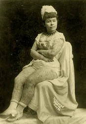 Retrato de Annie Howard, a mulher tatuada, c.1903