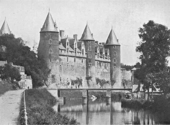 Castelo de Josselin, sede do duque de Rohan, c1913