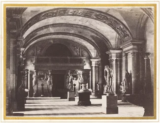 Sala das Cariátides, no Museu do Louvre