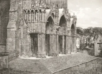 Catedral de Chartres - Pórtico sul, século XII