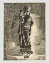 Escultura de Maria com o Menino em Notre-Dame, Paris