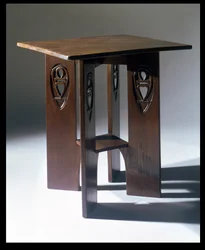Mesa projetada para a sala de bilhar em Miss Cranstons Argyle Tearooms, Glasgow, 1897 (carvalho)