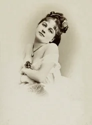 Retrato da atriz Henriette Victoire Drouard (1851-1923).