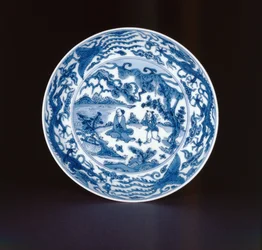 Prato azul e branco pintado com um sábio e atendente, marca Wanli e período, 1573-90 (porcelana)