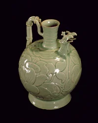 Dois jorrou jarro com um design de folha, North Sung Dynasty (cerâmica)