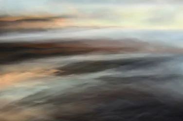 Fluxo abstrato em tons suaves