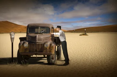 Guarda de estacionamento do deserto