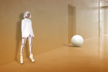 Corredor da Mulher Futurista