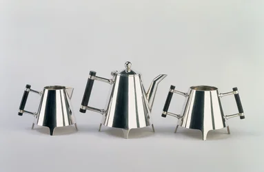 Conjunto de chá da tarde, feito por James Dixon & Sons, Sheffield, projetado c.1881 (prata galvanizada)