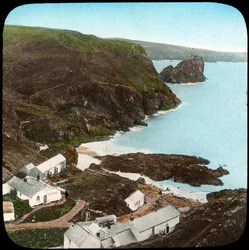 Kynance Cove e vila, Cornualha, final do século XIX ou início do século XX.