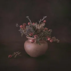 Rústico ramo de roseiras-bravas
