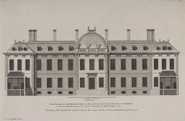Elevação da Casa de Montague à corte da Rua Great Russell, Holborn, c.1725 (gravura)