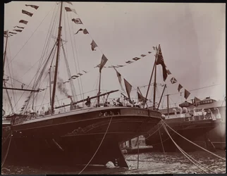 S.S. "Umbria" no cais, c. 1897