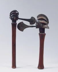 Machados Luba Shankadi (madeira e metal)