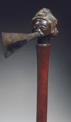 Machado Luba (madeira e metal)