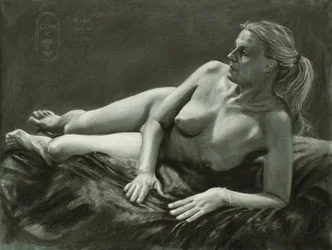 Figura nua pensativa