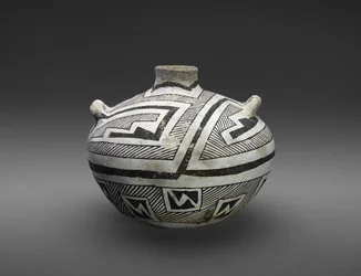 Jar (Olla) com designs escalonados e listrados
