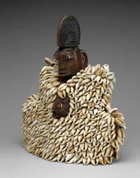 Figura dupla (ere ibeji) com vestimenta