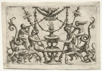 Ornamento com sirene e Triton.