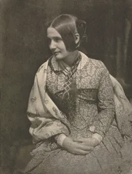 Trabalho de câmera: Senhora de vestido florido, 1912.