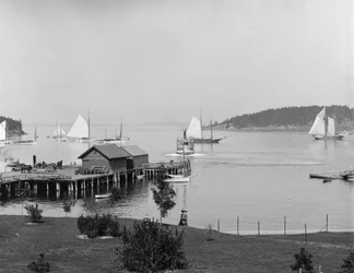 Bar Harbor, MT Ilha deserta, Maine, o porto de Newport House, c.1901