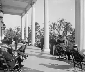 Varanda do Hotel Royal Palm, Miami, Flórida, c.1905