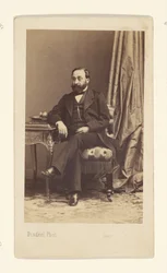 Retrato de um homem barbudo