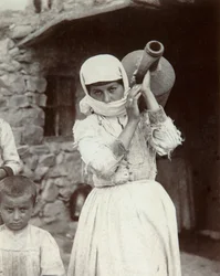 Menina do país armênia, Yerevan, Armênia, década de 1880.