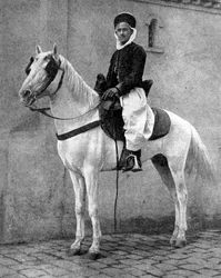 Cavaleiro berbere do exército francês, 1936.