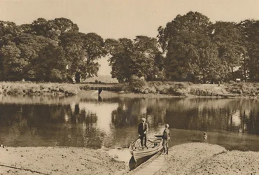 Rio de Londres na balsa de Isleworth que olha para as clareiras verdes de Kew Gardens, c1935.