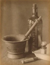 Darkroom Still Life por Doris Ulmann