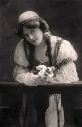 Maie Ash, atriz, anos 1900.