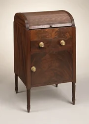Tambour Dressing Table, 1795-1810 (mogno e álamo de tulipa)