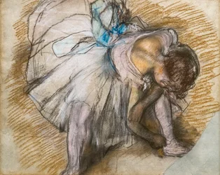 A dançarina a ajustar o sapato dela. 1885. Pastel sobre papel.