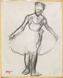 Dançarina em pé segurando tutu (carvão no papel)