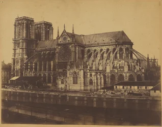 [Notre-Dame de Paris]