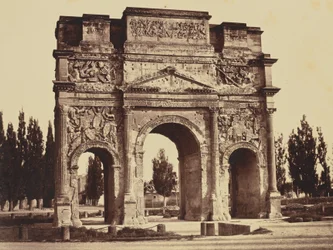 Orange. Arco antigo
