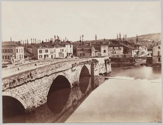 Périgueux. A ponte de Tournepiche, lado a montante