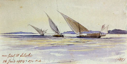 Três navios de transporte tradicionais egípcios, navegando no Nilo, perto de Gebel el-Silsila ou Gebel Silsileh (Egito)