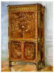 O ormolu embutido montou o segredo na vertical, francês, 1911-1912.