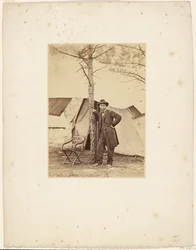 [O General Grant no seu quartel-general em Cold Harbor.]