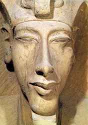 Busto de Amenophis IV (Akhenaton) (c.1364-1347 aC) do Templo de Amon, Karnak, c.1353-1337 aC (arenito) (detalhe)