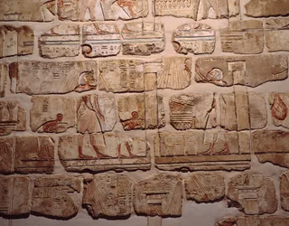 Antiquite egípcia: "A Adoração do Sol" Fragmento da Muralha em Gre de Amenophis IV a Luxor. 1365-1360 AC. 18ª Dinastia de Luxor, Museu de Arte Egípcia