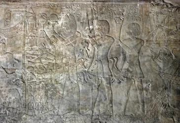 Antiquite egípcio: conecta desde o túmulo de Kha em Het (Khaemhat) inspetor de sótãos e escriba à corte de Amenophis III (TT57) representando os portadores de oferendas. 18ª dinastia. 1530-1290 AC. Vallee des Nobles. Luxor, Cisjordânia, Egito.