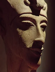 Cabeça de Amenófis IV (Aquenáton) (c. 1364-47 a.C.)