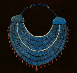Colar Ousekh, New Kingdom (faiança)