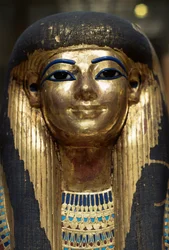 Máscara mortuária de Tjuya, do Túmulo de Yuya e Tjuya, Vale dos Reis, Egito, civilização egípcia, Novo Reino, Dinastia XVIII