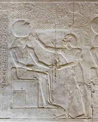 Basrelief, templo de Seti I, Abydos, Egipto
