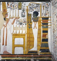 Nefertari fazendo uma oferenda de linho a Ptah, detalhe da parede oeste do anexo leste do Túmulo de Nefertari (pintura de parede)