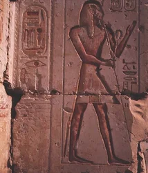 Faraó, relevo de pedra do templo de Ramsés II, c.1298 aC